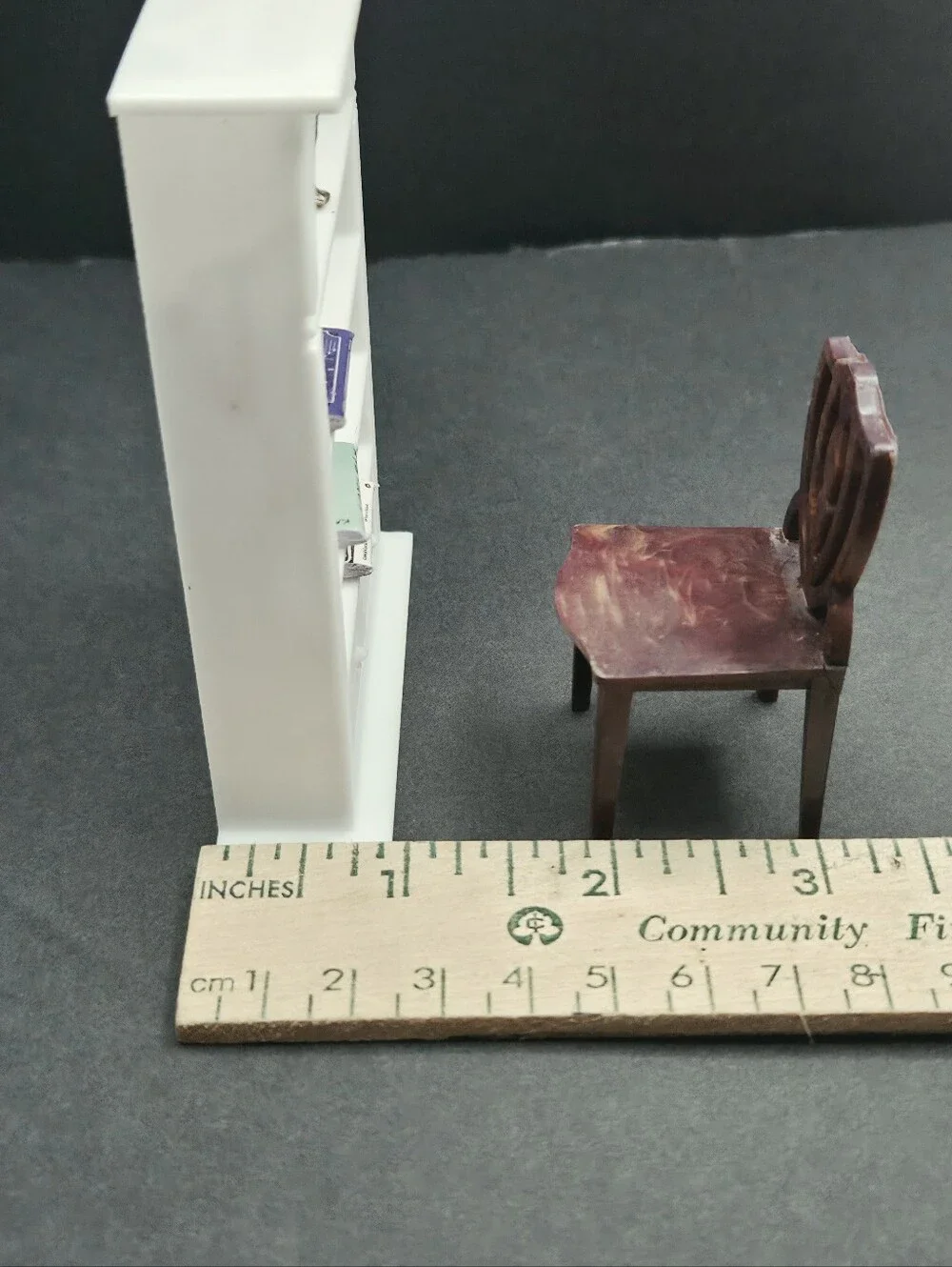 N/A white plastic